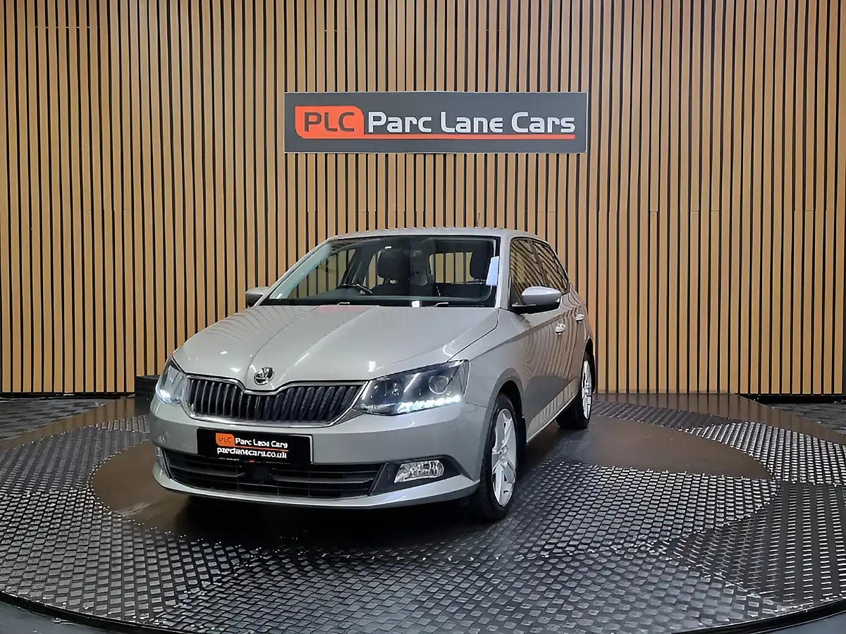 Used 2016 Skoda Fabia Se L Cappuccino Beige Metallic - Interior and Exterior details 4