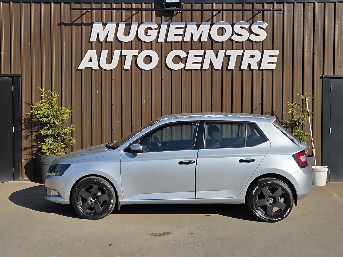 Used 2016 Skoda Fabia Se L Silver - Interior and Exterior details 4