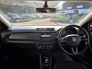 Used 2016 Skoda Fabia Se L Silver - Interior and Exterior details 7