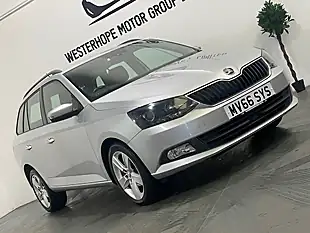 Used 2016 Skoda Fabia Se L Silver - Interior and Exterior details 12