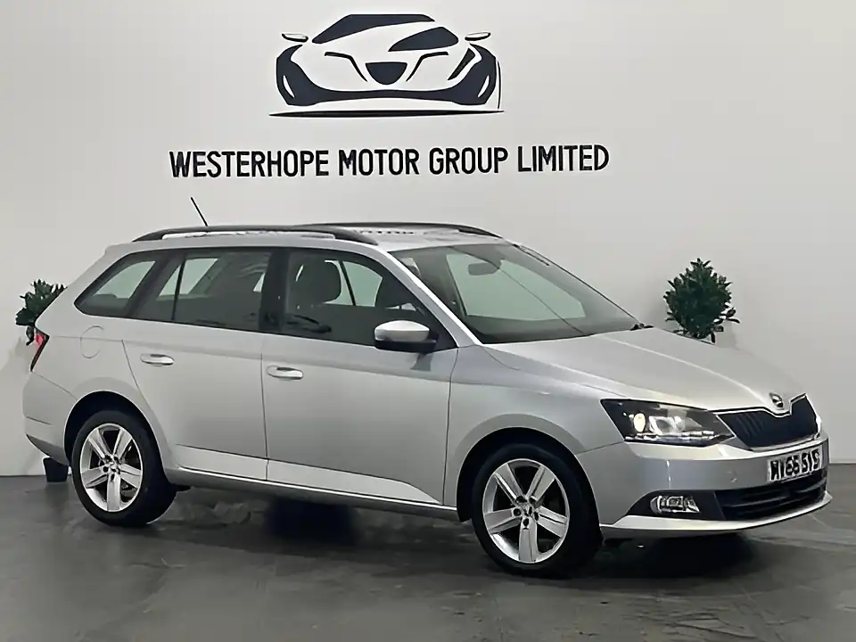 Used 2016 Skoda Fabia Se L Silver - Interior and Exterior details 7