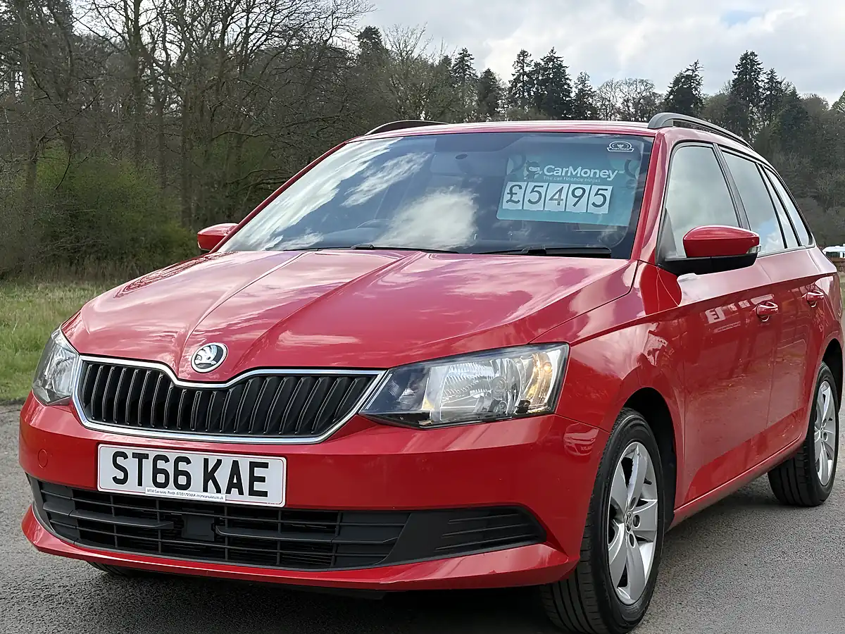 Used 2016 Skoda Fabia Se Red - Interior and Exterior details 10