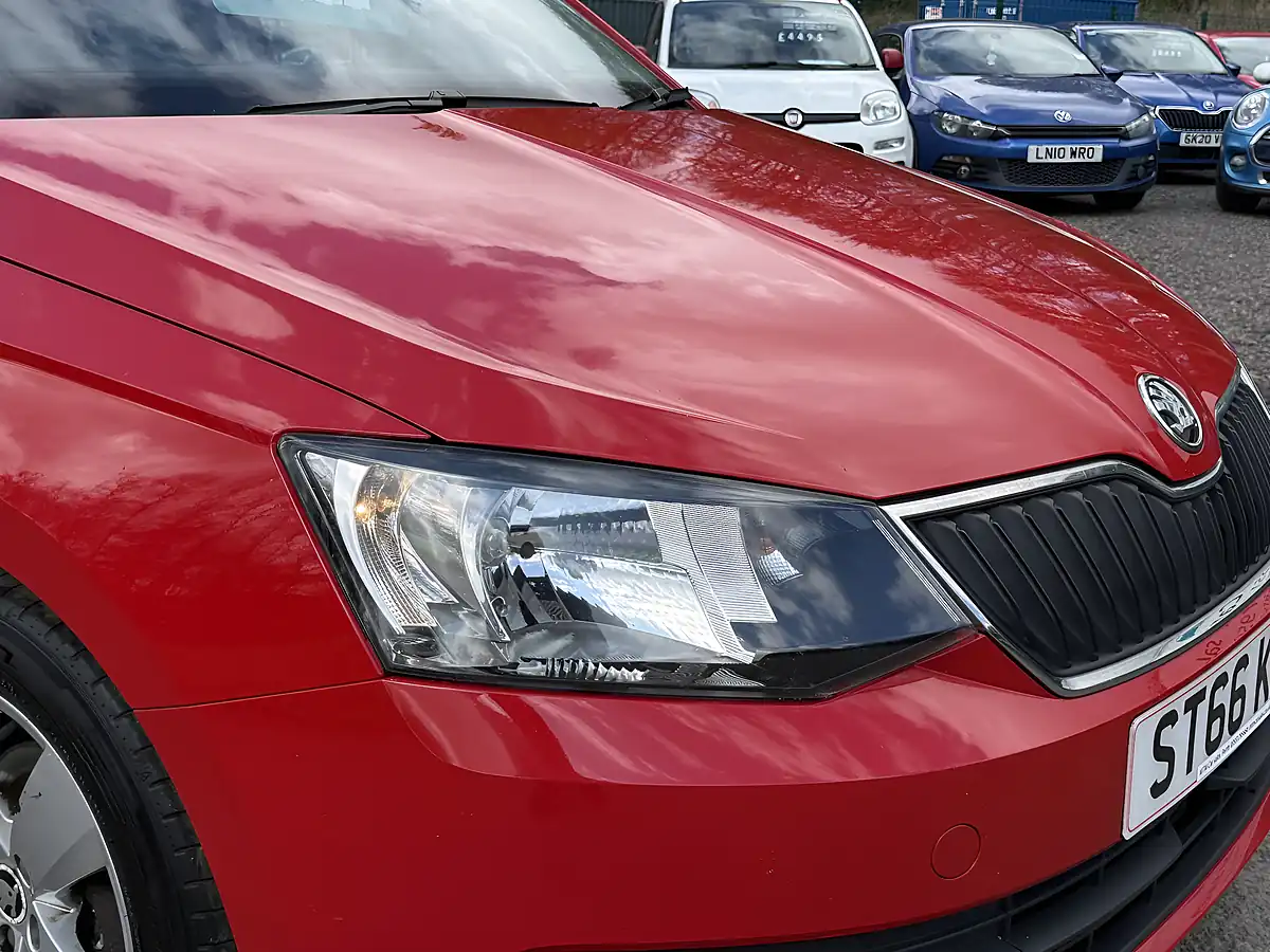 Used 2016 Skoda Fabia Se Red - Interior and Exterior details 12