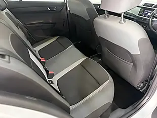 Used 2016 Skoda Fabia Se Silver - Interior and Exterior details 19