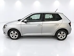 Used 2016 Skoda Fabia Se Silver - Interior and Exterior details 5