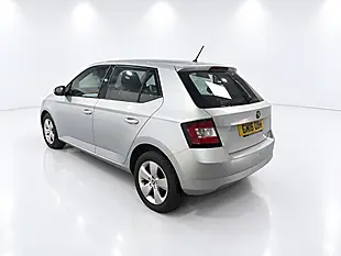 Used 2016 Skoda Fabia Se Silver - Interior and Exterior details 6