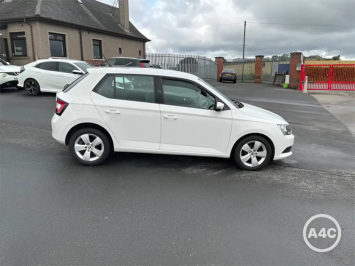 Used 2016 Skoda Fabia Se White - Interior and Exterior details 3