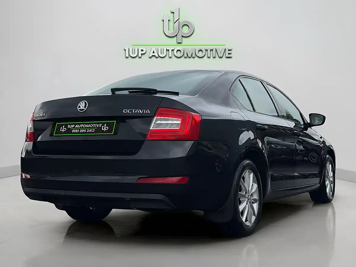 Used 2016 Skoda Octavia S Black - Interior and Exterior details 10