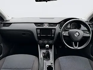 Used 2016 Skoda Octavia S Black - Interior and Exterior details 12