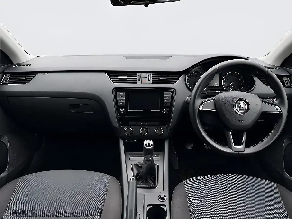Used 2016 Skoda Octavia S Black - Interior and Exterior details 12