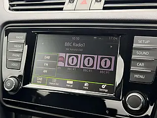 Used 2016 Skoda Octavia S Black - Interior and Exterior details 16