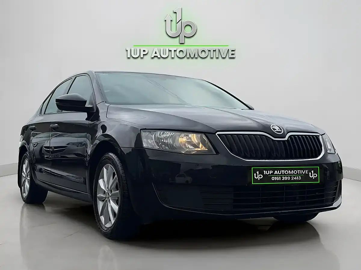 Used 2016 Skoda Octavia S Black - Interior and Exterior details 2