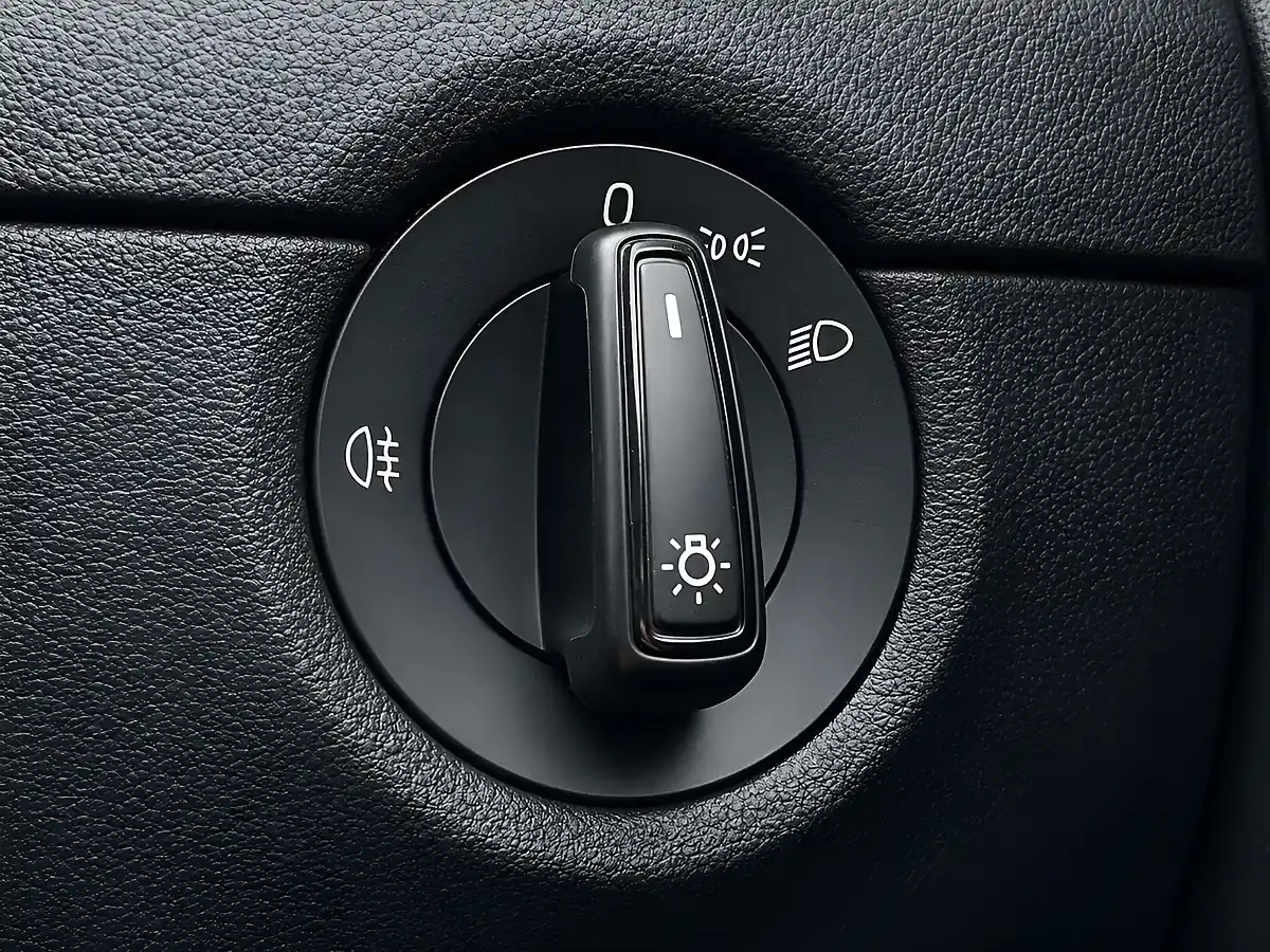 Used 2016 Skoda Octavia S Black - Interior and Exterior details 20