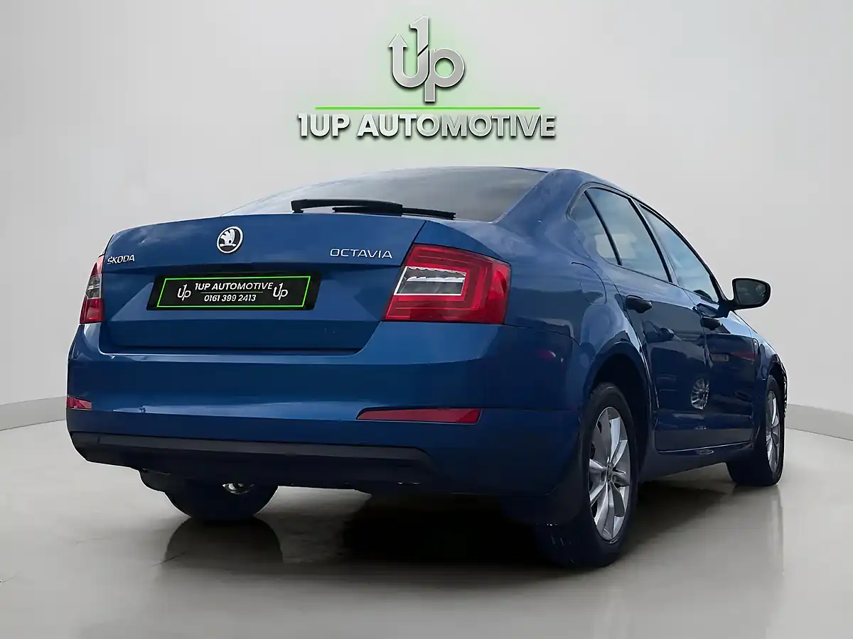 Used 2016 Skoda Octavia S Blue - Interior and Exterior details 10