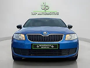 Used 2016 Skoda Octavia S Blue - Interior and Exterior details 6