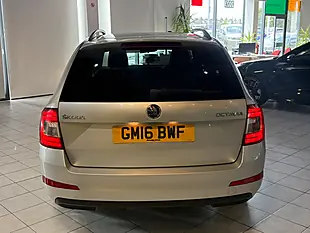 Used 2016 Skoda Octavia S Silver - Interior and Exterior details 10