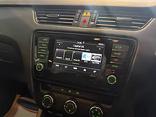 Used 2016 Skoda Octavia S Silver - Interior and Exterior details 17