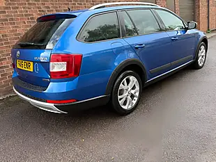 Used 2016 Skoda Octavia Scout Blue - Interior and Exterior details 3