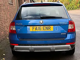 Used 2016 Skoda Octavia Scout Blue - Interior and Exterior details 5