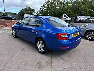Used 2016 Skoda Octavia Se Blue - Interior and Exterior details 11