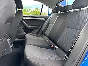 Used 2016 Skoda Octavia Se Blue - Interior and Exterior details 18