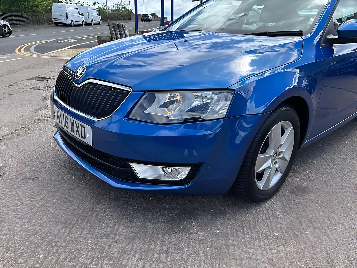 Used 2016 Skoda Octavia Se Blue - Interior and Exterior details 3