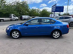 Used 2016 Skoda Octavia Se Blue - Interior and Exterior details 6