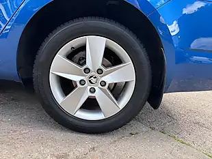 Used 2016 Skoda Octavia Se Blue - Interior and Exterior details 7