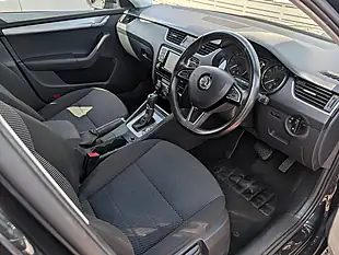 Used 2016 Skoda Octavia Se Business Black - Interior and Exterior details 17