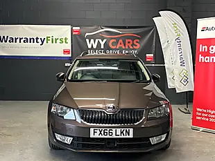 Used 2016 Skoda Octavia Se L Brown - Interior and Exterior details 4