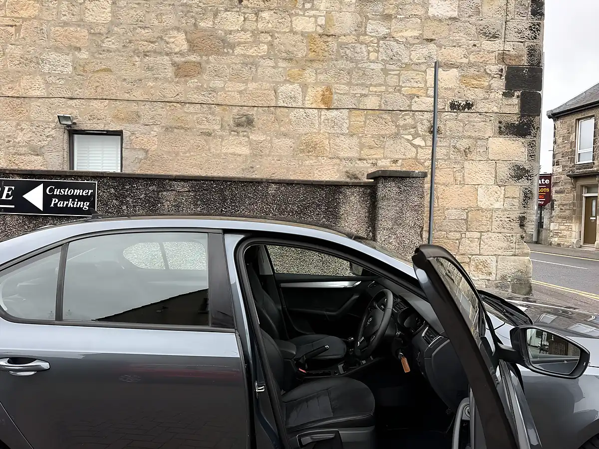 Used 2016 Skoda Octavia Se L Grey - Interior and Exterior details 12