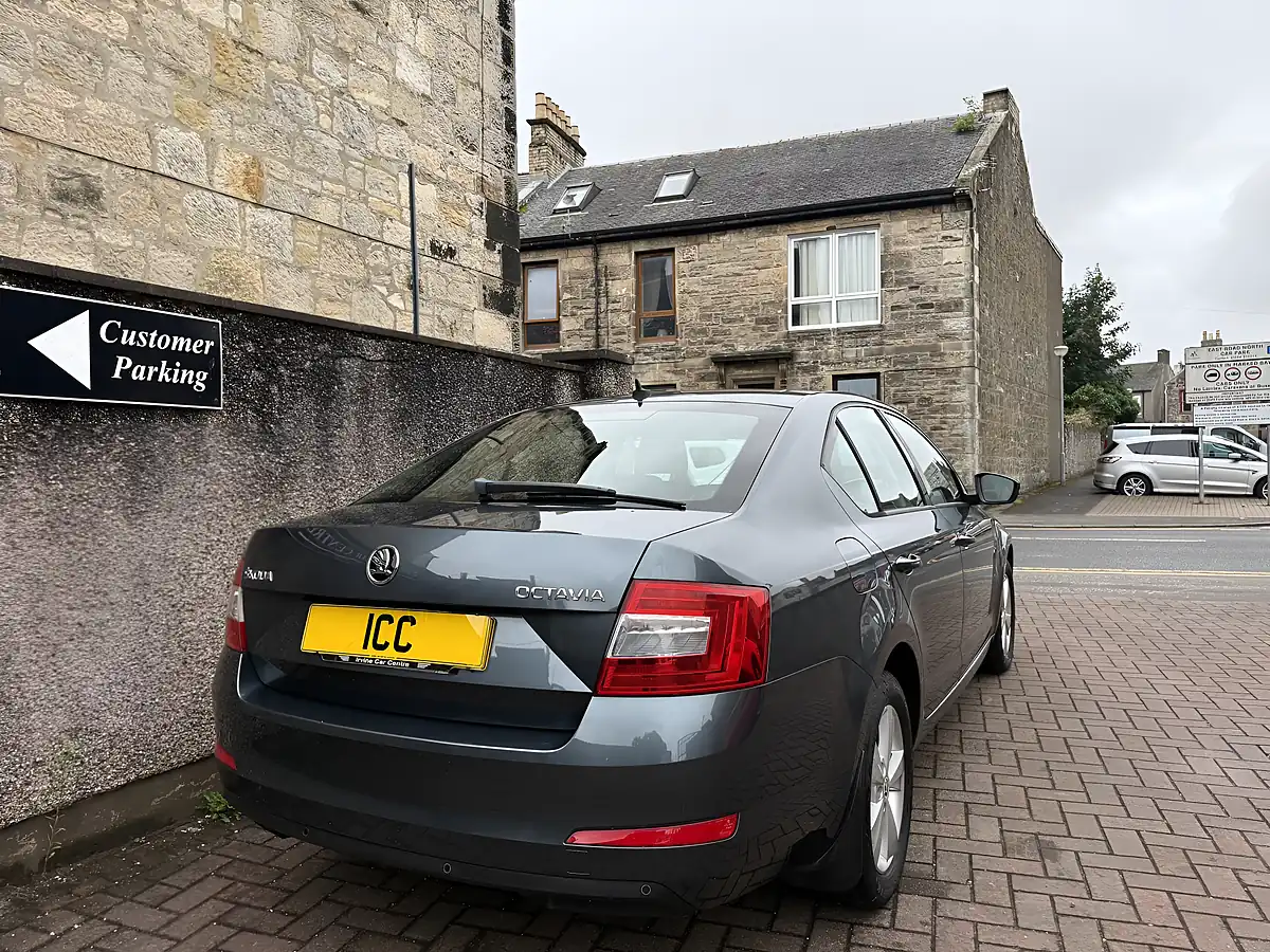 Used 2016 Skoda Octavia Se L Grey - Interior and Exterior details 14