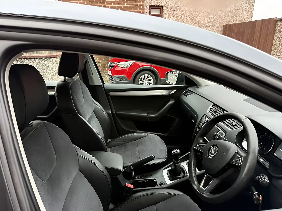 Used 2016 Skoda Octavia Se L Grey - Interior and Exterior details 16