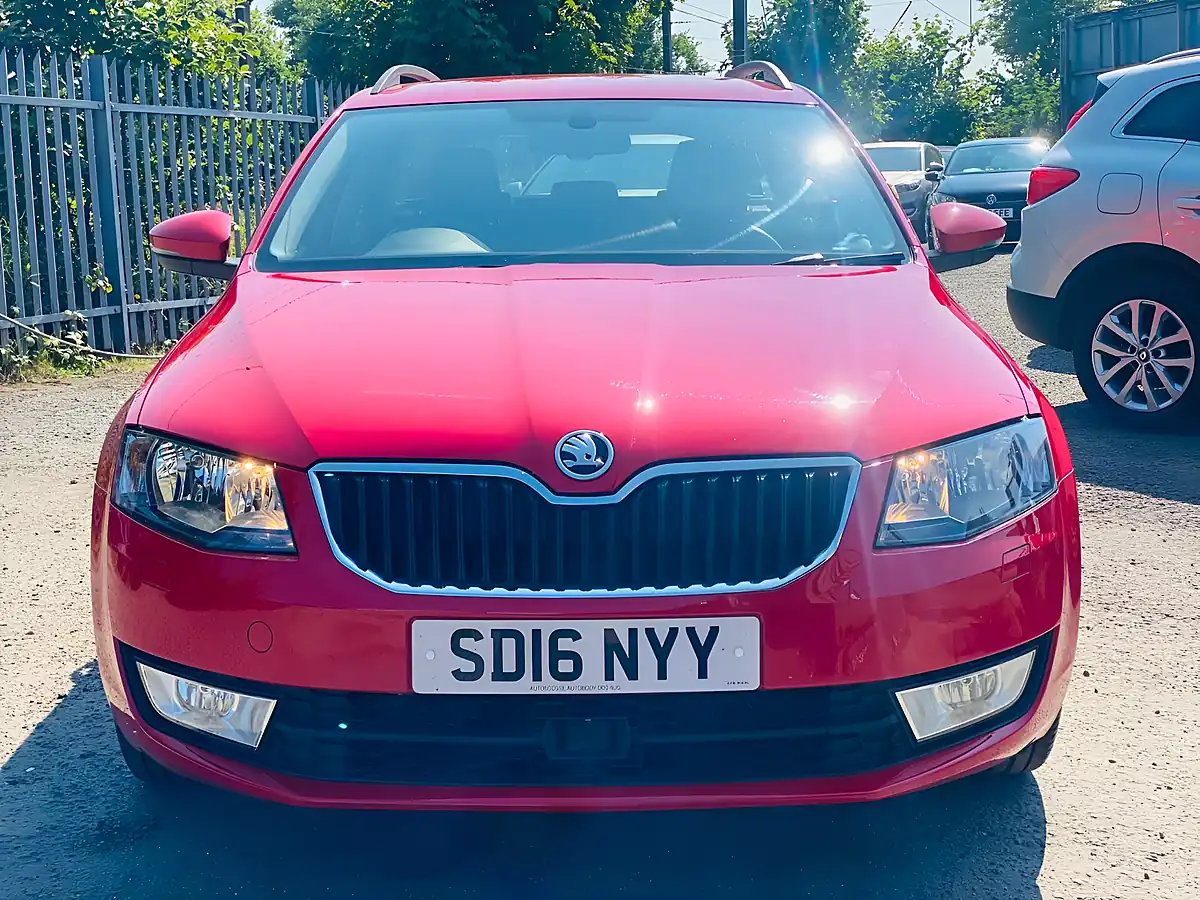 Used 2016 Skoda Octavia Se-L Red - Interior and Exterior details 2