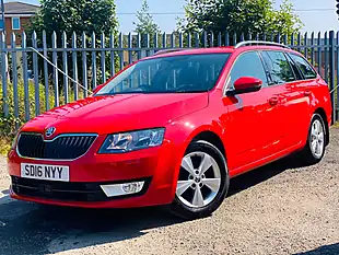 Used 2016 Skoda Octavia Se-L Red - Interior and Exterior details 3