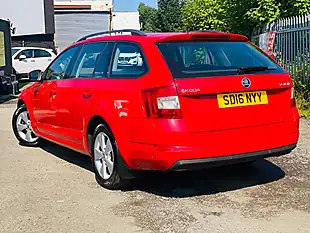Used 2016 Skoda Octavia Se-L Red - Interior and Exterior details 8