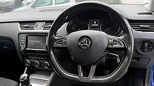 Used 2016 Skoda Octavia Se Sport Blue - Interior and Exterior details 14