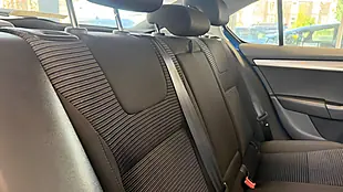 Used 2016 Skoda Octavia Se Sport Blue - Interior and Exterior details 18