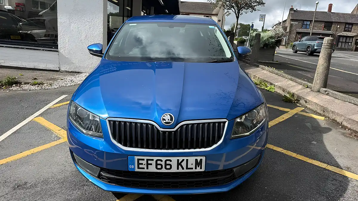 Used 2016 Skoda Octavia Se Sport Blue - Interior and Exterior details 2