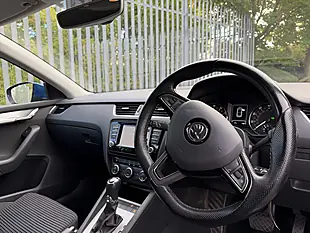 Used 2016 Skoda Octavia Se Sport Blue - Interior and Exterior details 6