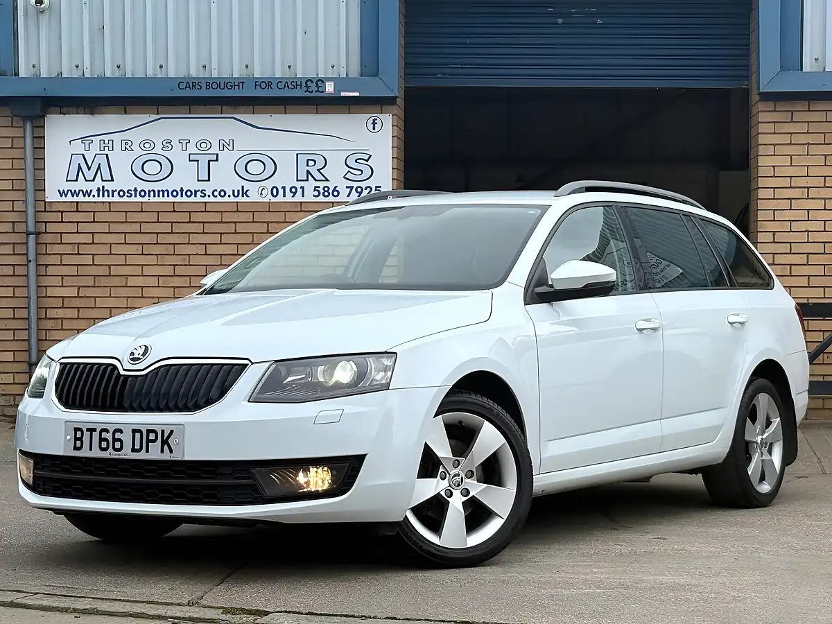 Used 2016 Skoda Octavia Se Sport White - Interior and Exterior details 2
