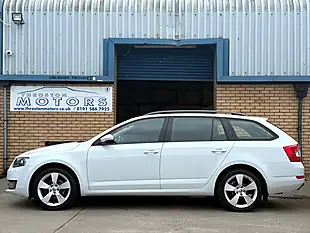 Used 2016 Skoda Octavia Se Sport White - Interior and Exterior details 5