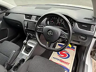Used 2016 Skoda Octavia Se Sport White - Interior and Exterior details 9