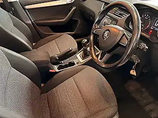 Used 2016 Skoda Octavia Se White - Interior and Exterior details 13