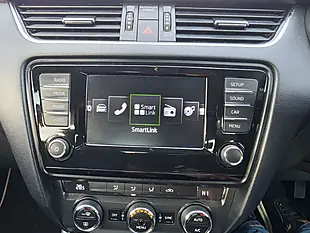 Used 2016 Skoda Octavia Se White - Interior and Exterior details 11