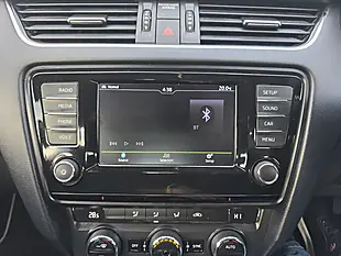 Used 2016 Skoda Octavia Se White - Interior and Exterior details 13