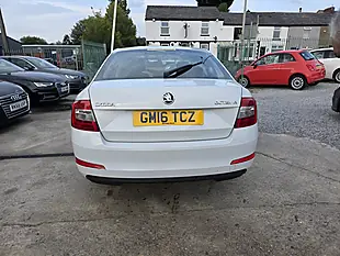 Used 2016 Skoda Octavia Se White - Interior and Exterior details 7