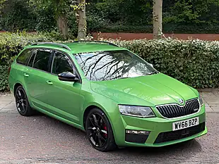 Used 2016 Skoda Octavia VRS Acid Green - Interior and Exterior details 3