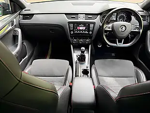 Used 2016 Skoda Octavia VRS Acid Green - Interior and Exterior details 9