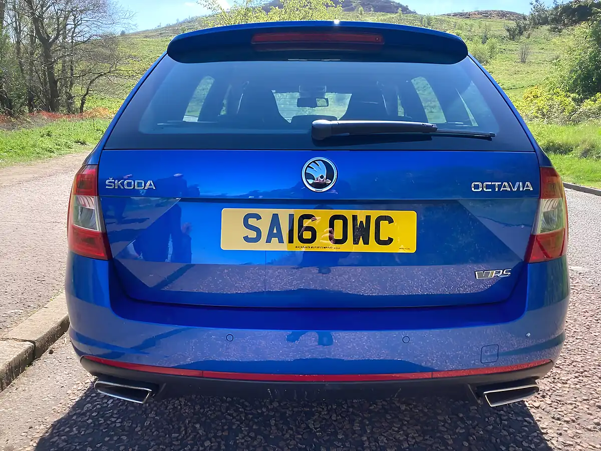 Used 2016 Skoda Octavia VRS Blue - Interior and Exterior details 4